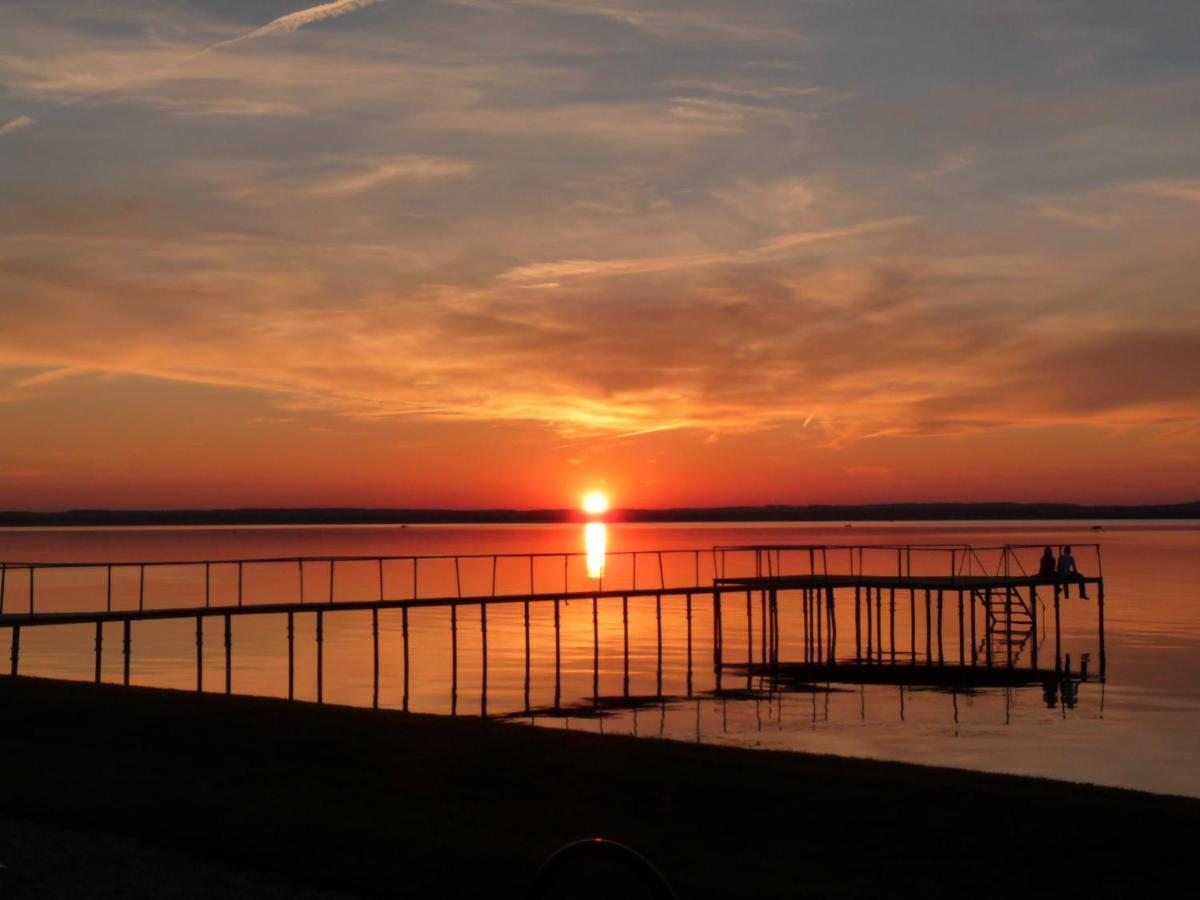 Sophie Apartment With Balcony Balatonbereny Luaran gambar